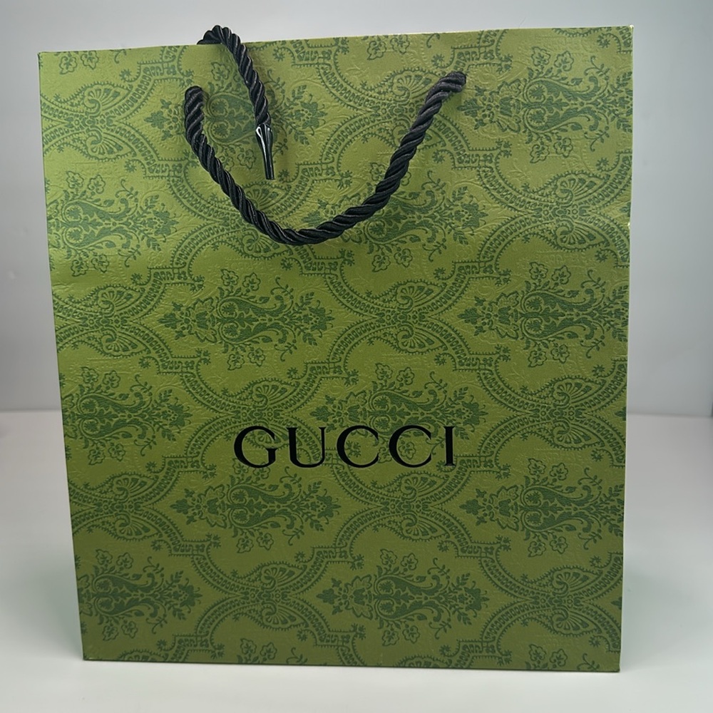 New Elegant Gucci Empty Gift Bag – Perfect for Your Special Moments - Picture 4 of 8